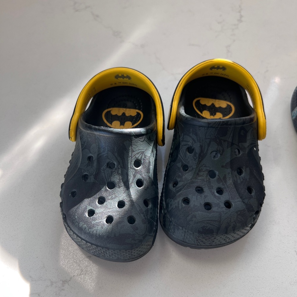CROCS Kids Batman Clogs - Black and Yellow